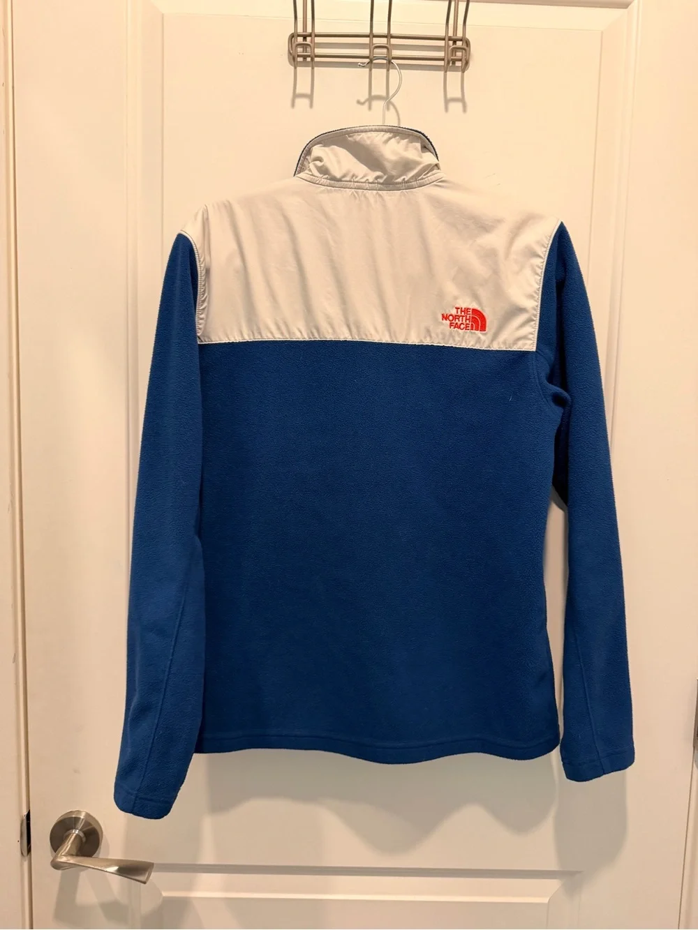 The North Face Blue and White 1/2 Zip Pullover Fleece Jacket Mens S